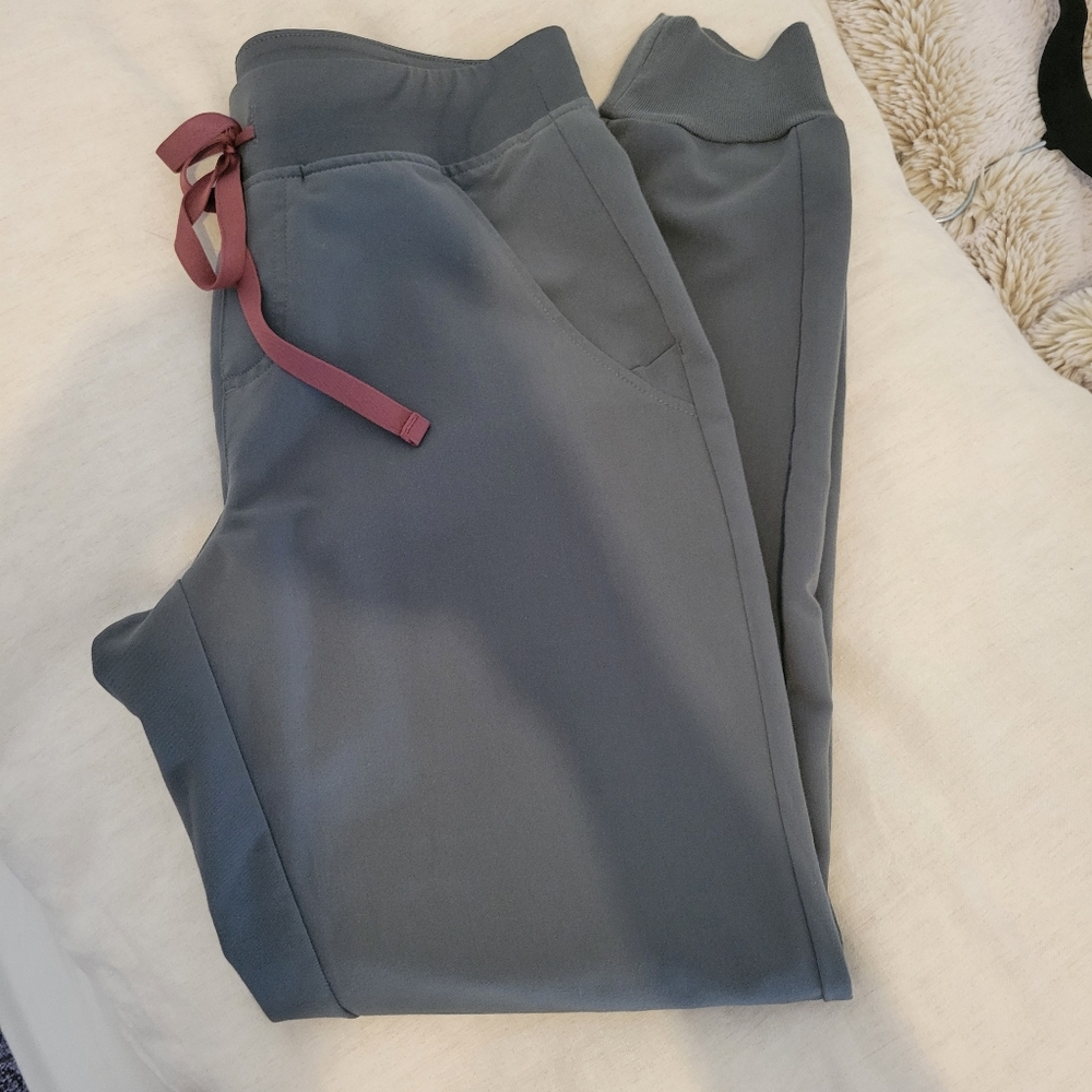 Figs zamora jogger